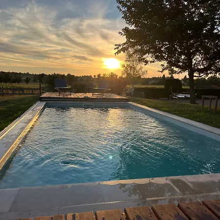 99 Domaine Des Merles Holiday home